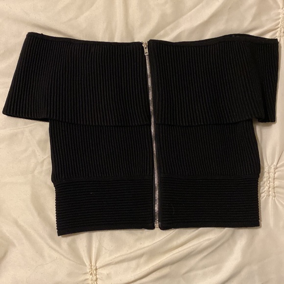 Gianni bini knit over shoulder top - Picture 2 of 2